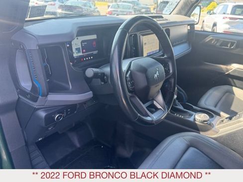 Used 2022 Ford Bronco Black Diamond image 14