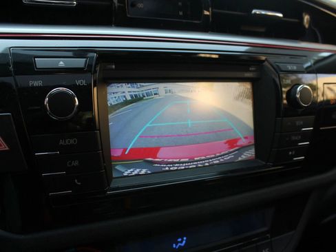 Used 2016 Toyota Corolla S Special Edition image 35