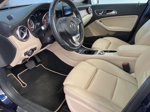 Used 2018 Mercedes-Benz GLA 250 4MATIC image 21