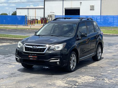 Used 2017 Subaru Forester 2.5i Touring AWD/4WD image 3