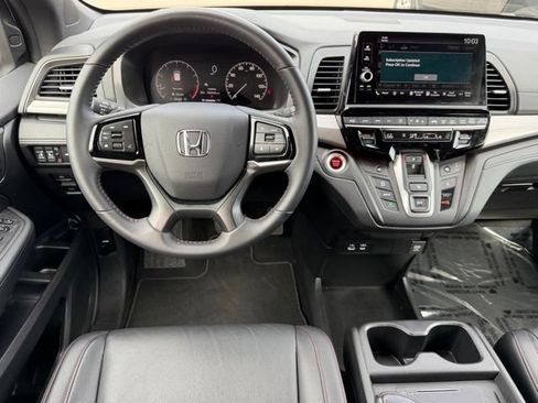 Used 2025 Honda Odyssey Sport-L image 18