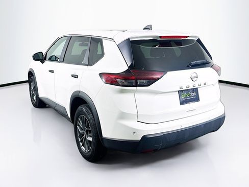 Used 2024 Nissan Rogue S FWD image 5