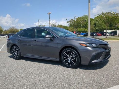 Certified 2023 Toyota Camry SE image 2