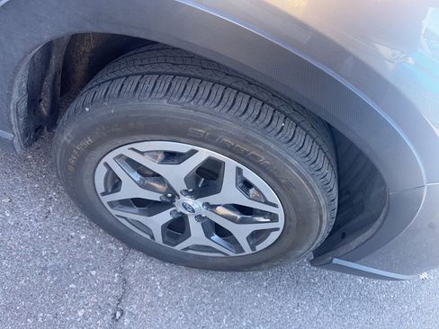 Used 2021 Subaru Forester Premium image 15