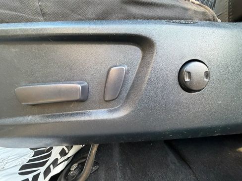 Used 2018 Toyota Tundra SR5 w/ SR5 Upgrade Package image 16