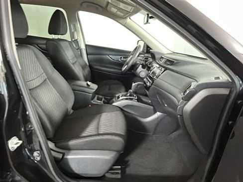 Used 2020 Nissan Rogue SV AWD/4WD image 30