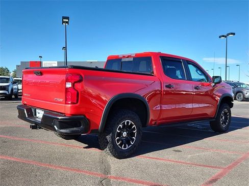 Used 2023 Chevrolet Silverado 1500 ZR2 w/ Technology Package image 5
