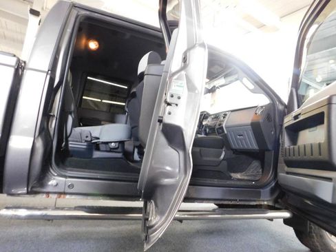 Used 2012 Ford F250 XLT AWD/4WD image 13