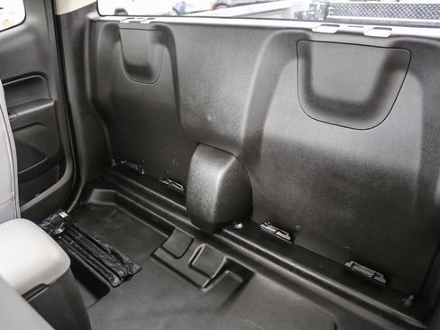 Used 2022 Chevrolet Colorado W/T w/ WT Convenience Package image 17