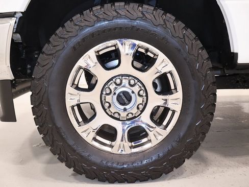 Certified 2022 Ford F250 Lariat w/ Lariat Ultimate Package image 47