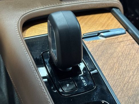 Certified 2023 Volvo XC90 B5 Plus w/ Protection Package AWD/4WD image 25