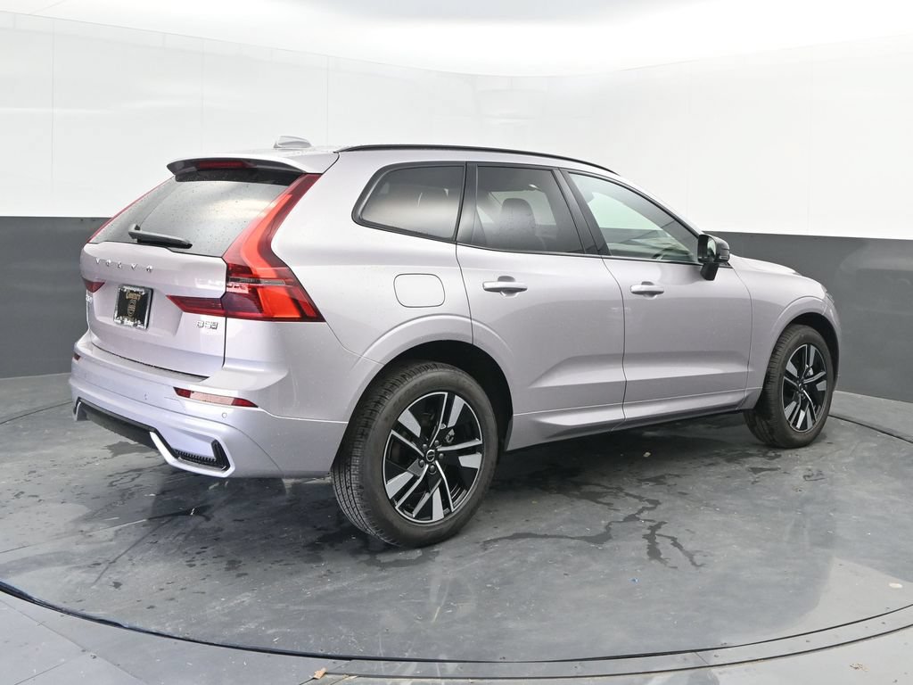 Used 2026 Volvo XC60 B5 Core w/ Climate Package AWD/4WD image 7