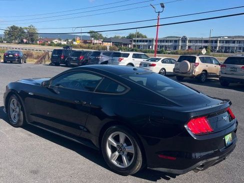 Used 2019 Ford Mustang Coupe image 5