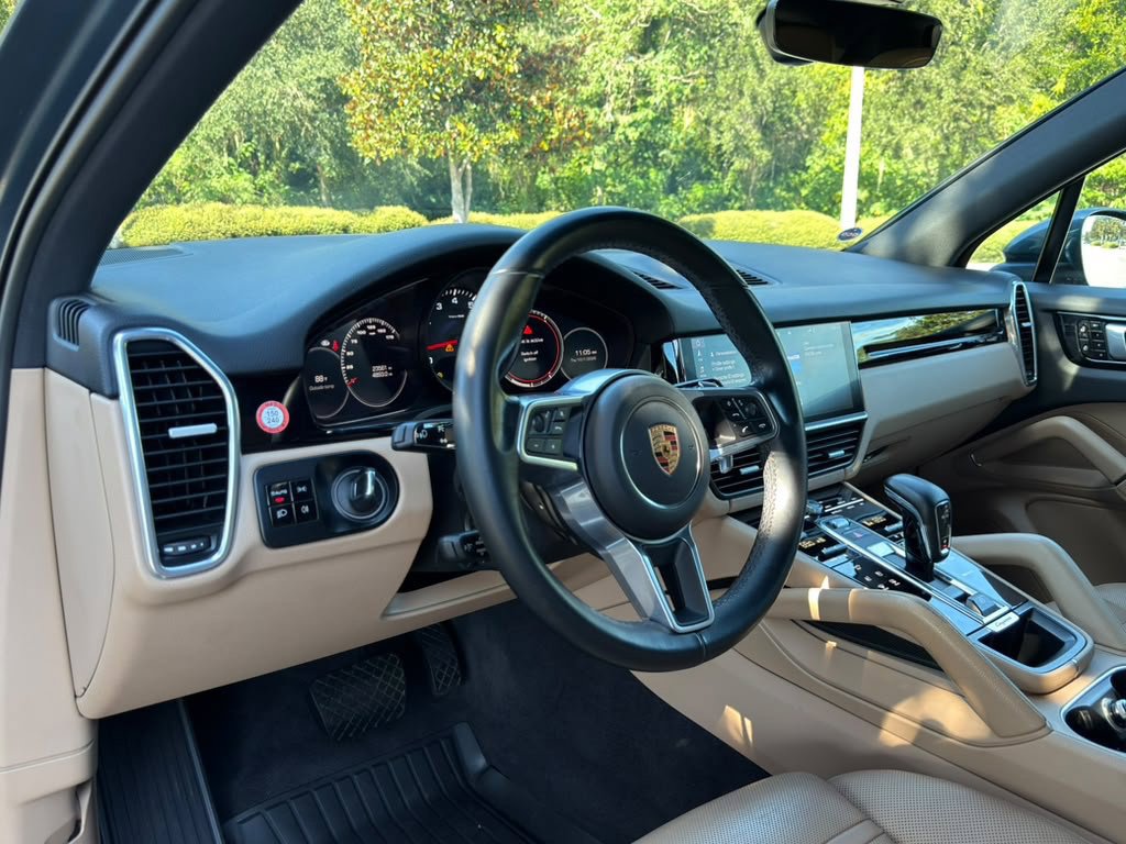 Used 2020 Porsche Cayenne AWD/4WD image 4