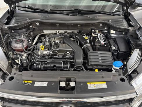 Used 2022 Volkswagen Taos SE w/ IQ.Drive SE Package FWD image 28