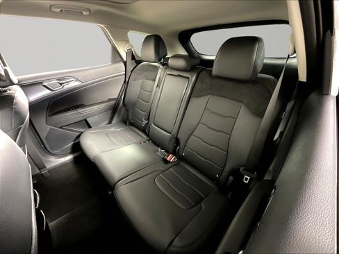 New 2026 Kia Sportage SX AWD/4WD image 17
