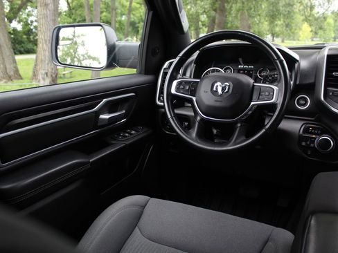 Used 2023 RAM 1500 Big Horn AWD/4WD image 10