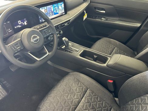 New 2026 Nissan Kicks SV w/ Charging Package FWD image 7