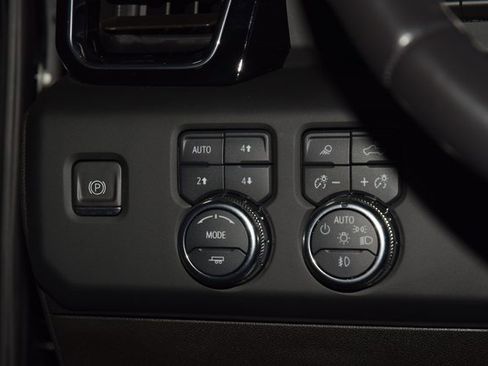 Used 2024 GMC Sierra 2500 Denali Ultimate w/ Max Trailering Package image 34