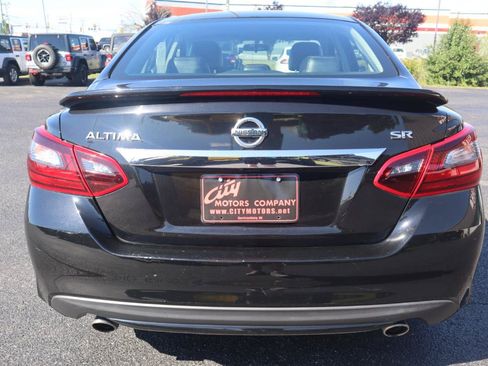Used 2017 Nissan Altima 2.5 SR w/ Midnight Edition Package FWD image 23