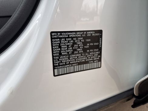 Certified 2024 Volkswagen Atlas SE image 31