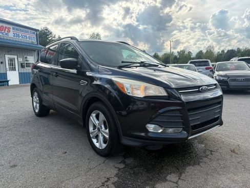 Used 2015 Ford Escape SE w/ Equipment Group 201A AWD/4WD image 7
