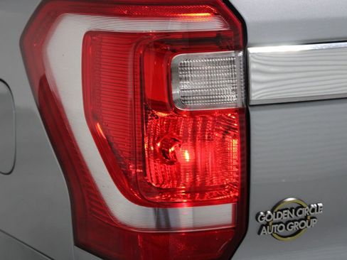 Used 2020 Ford Expedition XLT w/ Equipment Group 202A RWD image 54