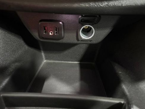 Used 2019 Chevrolet Traverse LT w/ LT Premium Package FWD image 22