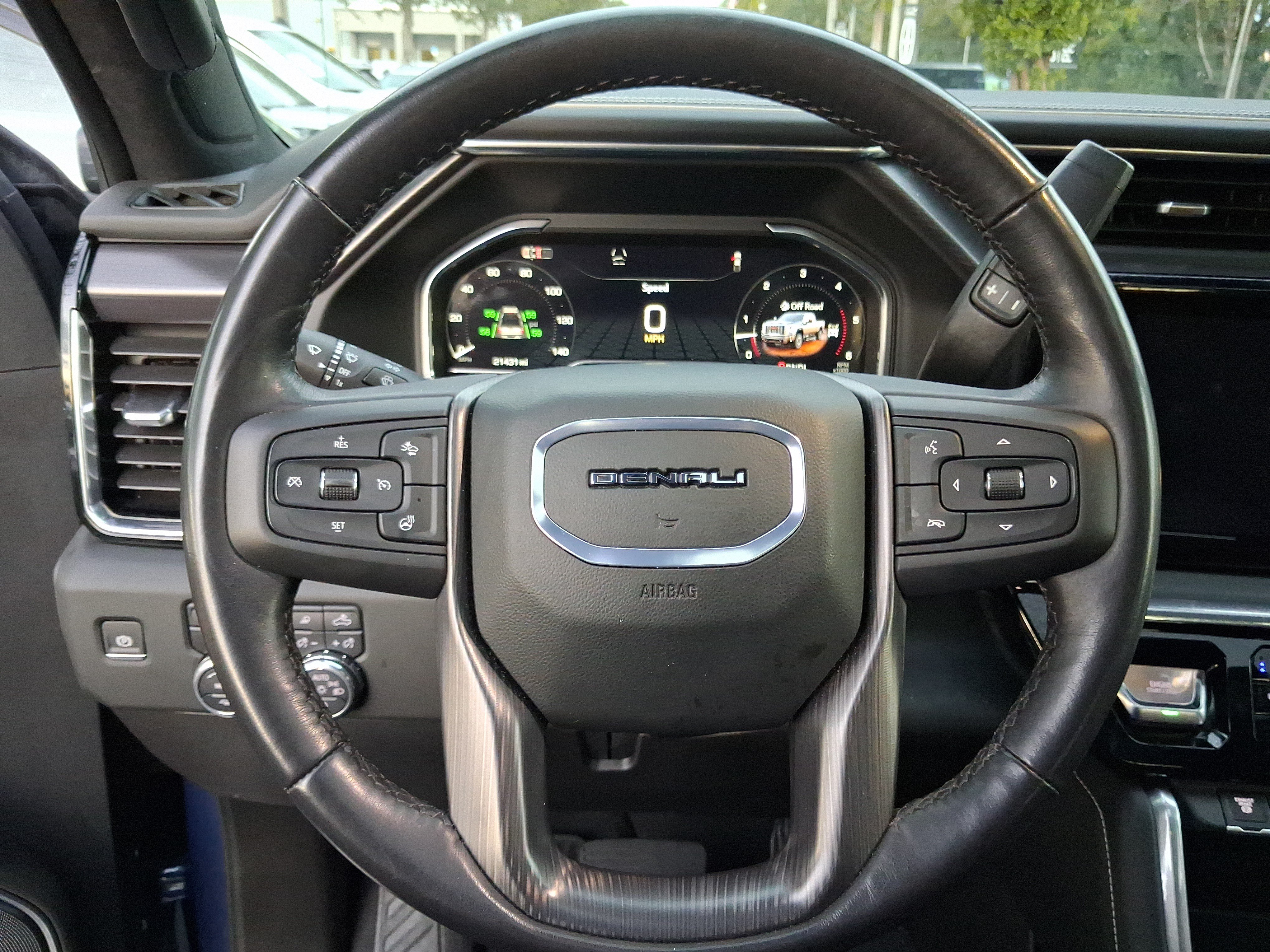 Used 2025 GMC Sierra 2500 Denali Ultimate AWD/4WD image 15