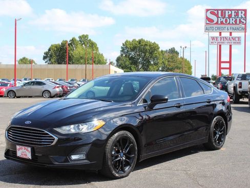 Used 2019 Ford Fusion SE w/ Equipment Group 151A image 7