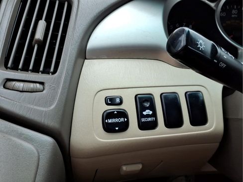 Used 2005 Toyota Highlander 2WD V6 image 22