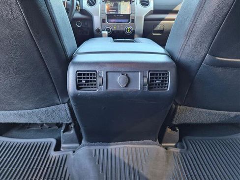 Used 2021 Toyota Tundra Limited w/ Limited Premium Package AWD/4WD image 18