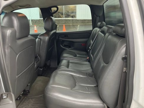 Used 2005 Chevrolet Silverado 3500 LT w/ Heavy-Duty Power Package image 8