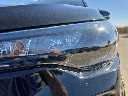 Used 2026 Toyota Corolla Cross SE image 30