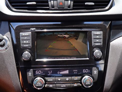 Used 2019 Nissan Rogue Sport SV FWD image 46