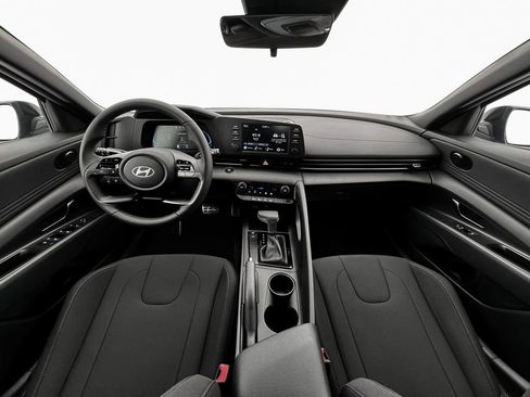 Used 2025 Hyundai Elantra Sport FWD image 20