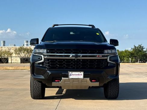 Used 2022 Chevrolet Suburban Z71 w/ Z71 Off-Road Package AWD/4WD image 2