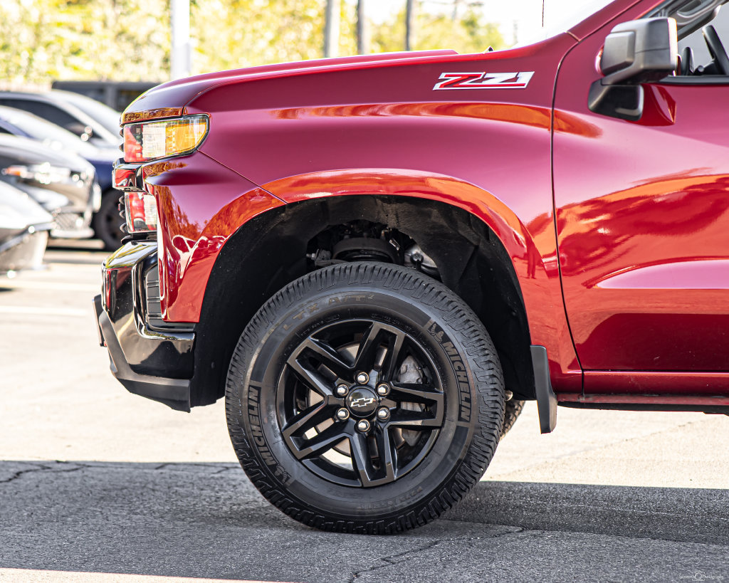 Used 2021 Chevrolet Silverado 1500 Custom Trail Boss w/ LPO, Dark Essentials Package AWD/4WD image 7
