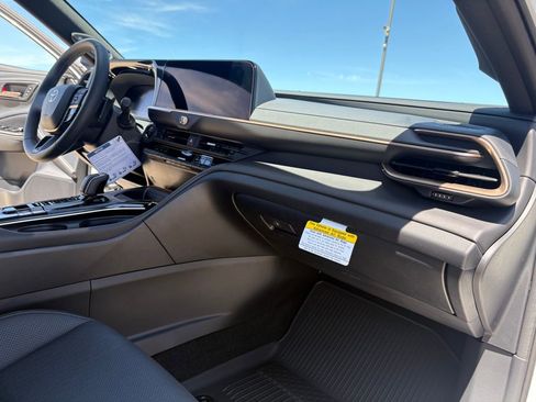 New 2026 Toyota Crown Signia image 13