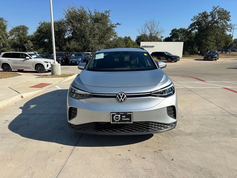 Used 2022 Volkswagen ID.4 Pro image 8