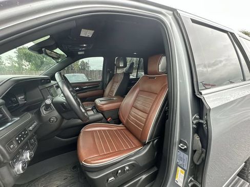 Used 2023 GMC Yukon Denali Ultimate AWD/4WD image 14