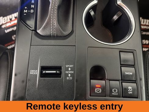 Used 2024 Toyota Highlander XSE image 19