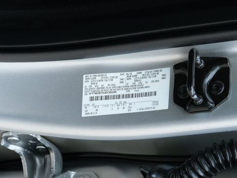 Used 2018 Ford F250 Lariat w/ Lariat Ultimate Package AWD/4WD image 58