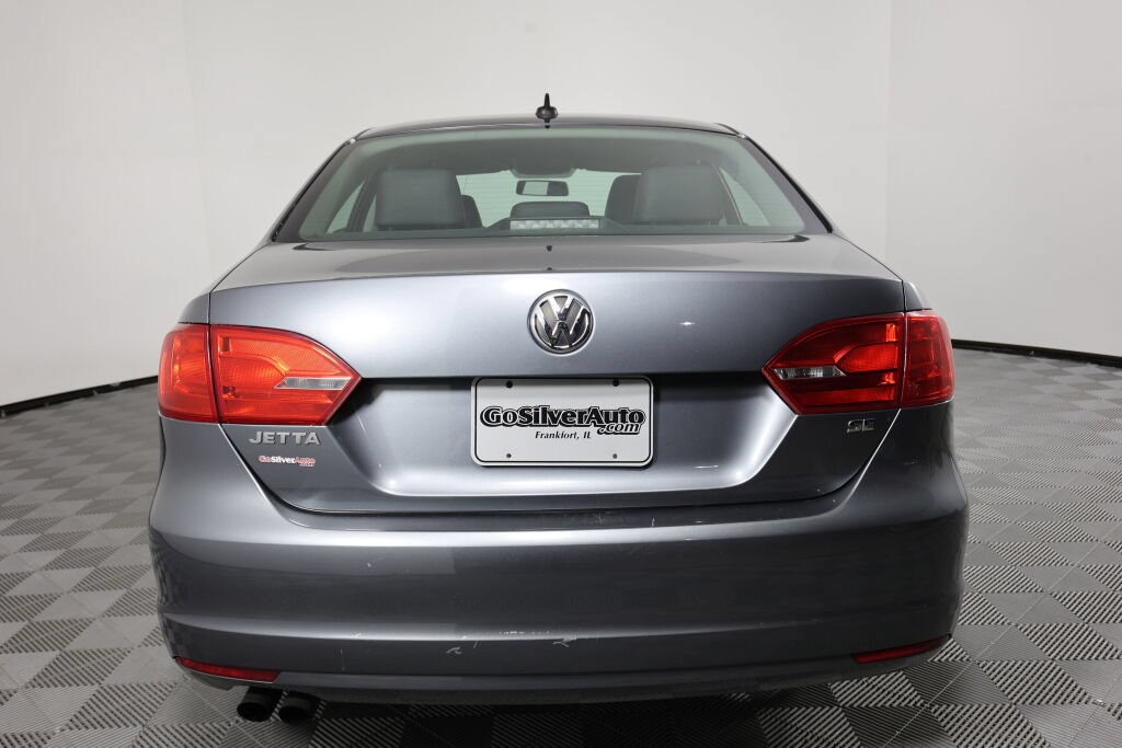 Used 2014 Volkswagen Jetta SE FWD image 3