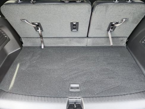 New 2026 GMC Acadia AT4 w/ Luxury Package AWD/4WD image 7