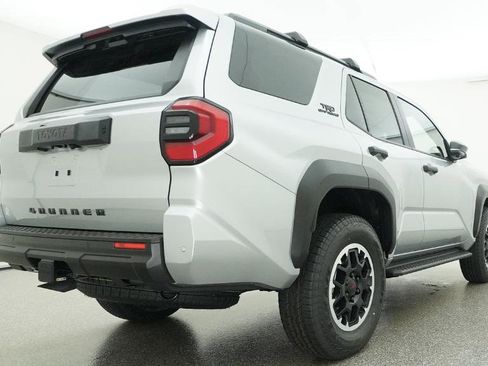 New 2026 Toyota 4Runner 4WD image 19