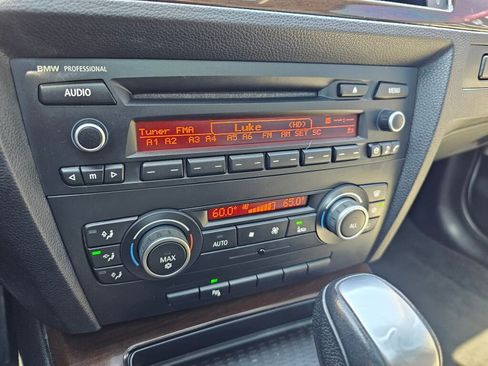 Used 2011 BMW 335i Sedan image 27