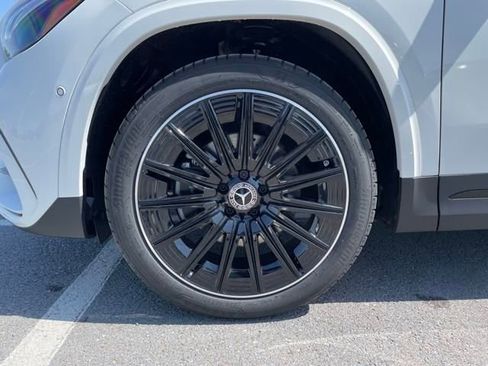 New 2025 Mercedes-Benz GLA 250 image 10