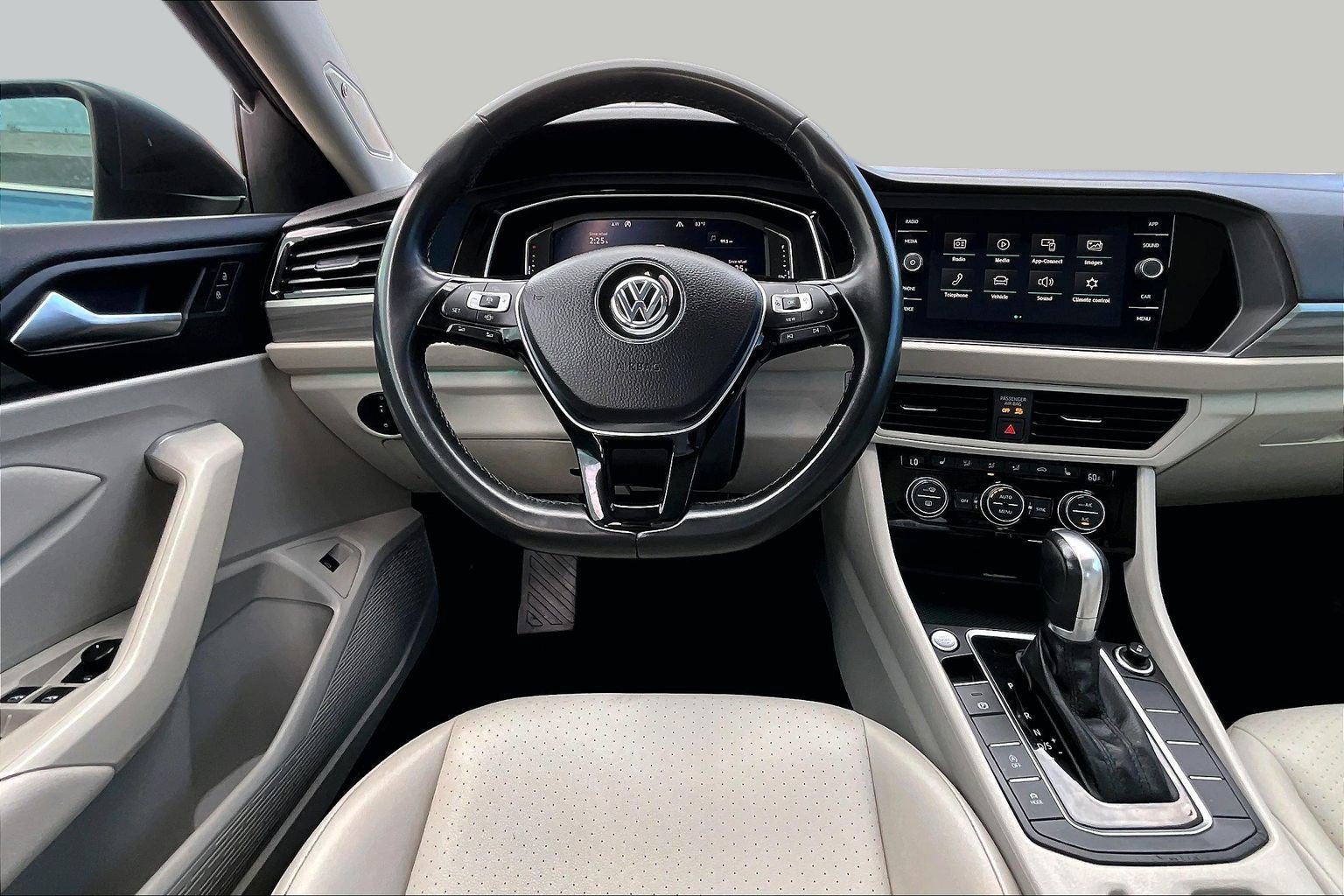 Used 2019 Volkswagen Jetta SEL FWD image 5