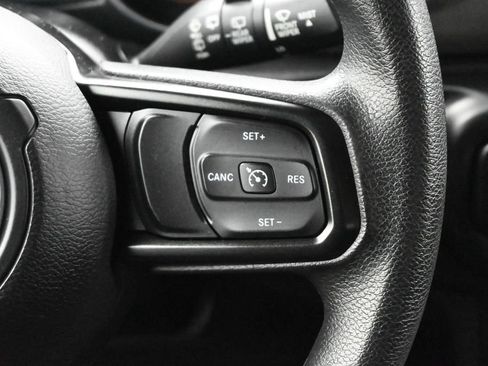 Used 2020 Jeep Wrangler Sport AWD/4WD image 6